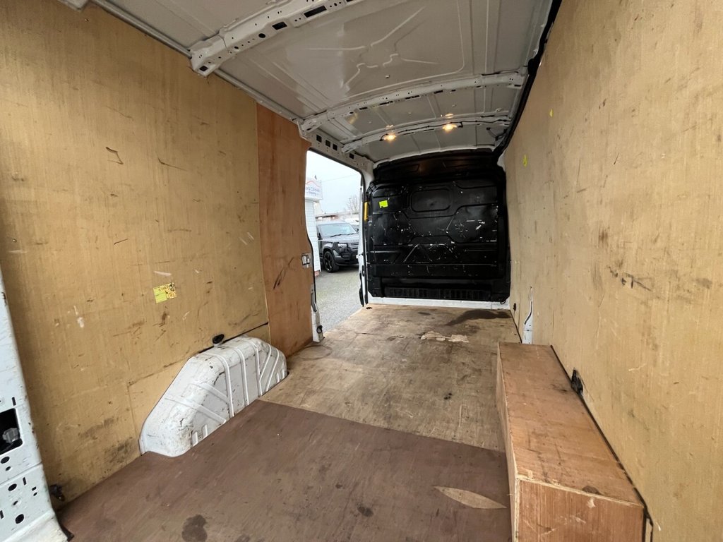 Used Ford Transit 2022 for sale - 76685931: Photo 27