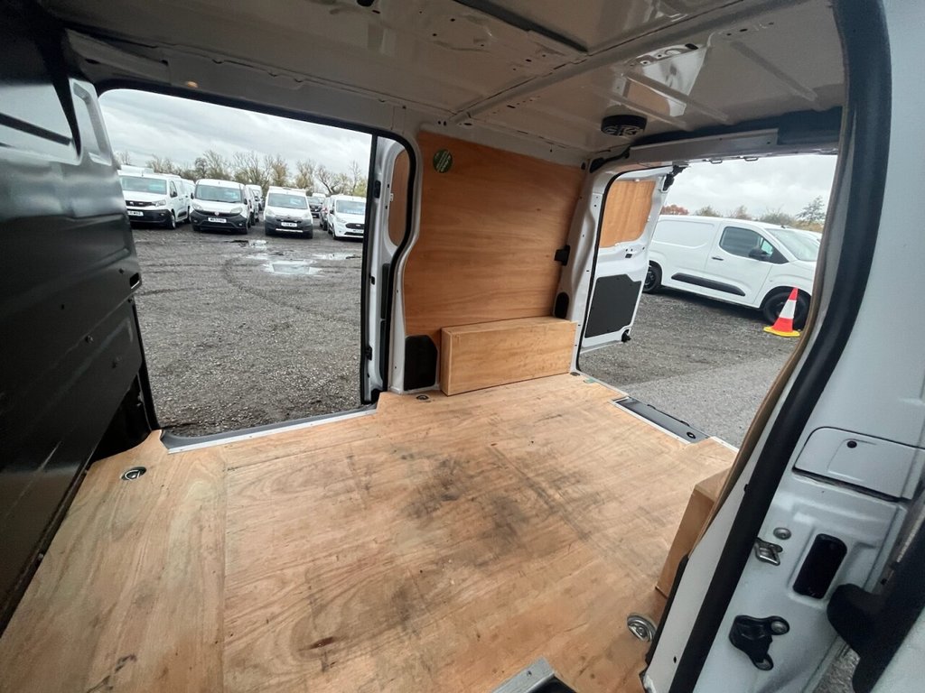 Used Vauxhall Vivaro 2022 for sale - 76558502: Photo 22