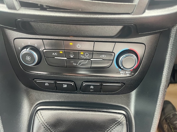 Used Ford Transit Connect 2021 for sale - 75038188: Photo 32
