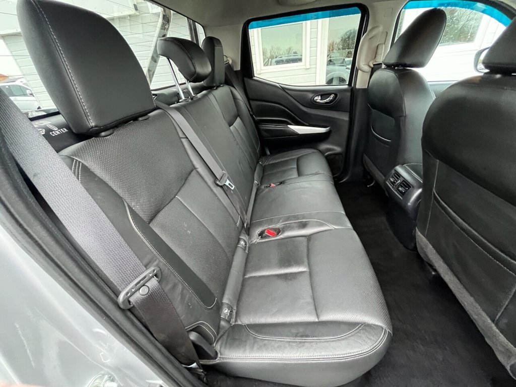 Used Nissan Navara 2018 for sale - 76686143: Photo 18