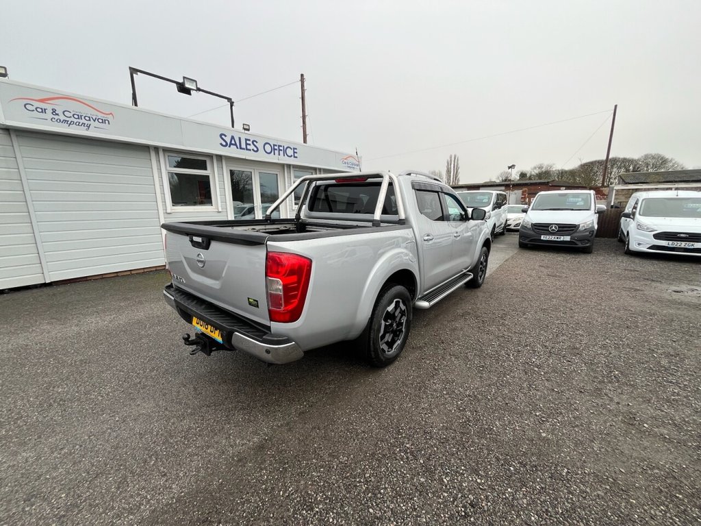 Used Nissan Navara 2018 for sale - 76686143: Photo 24