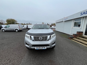 Used Nissan Navara 2018 for sale - 76686143: Photo