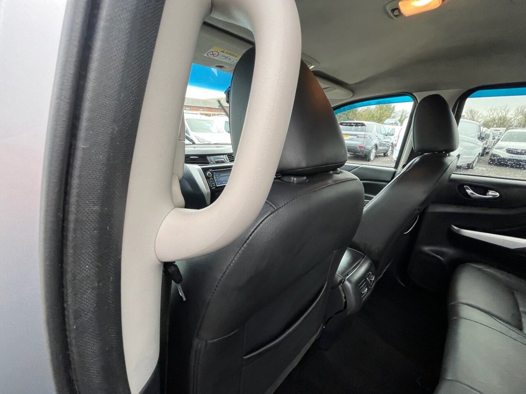 Used Nissan Navara 2018 for sale - 76686143: Photo 32