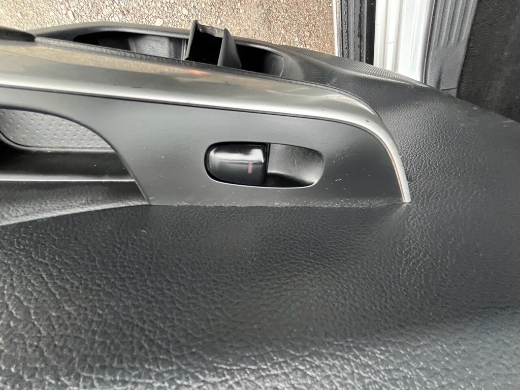 Used Nissan Navara 2018 for sale - 76686143: Photo 37