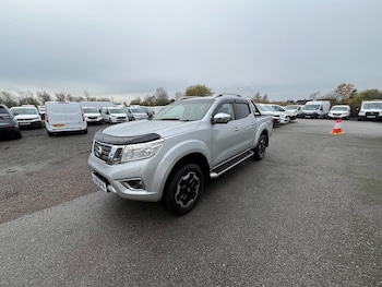 Used Nissan Navara 2018 for sale - 76686143: Photo
