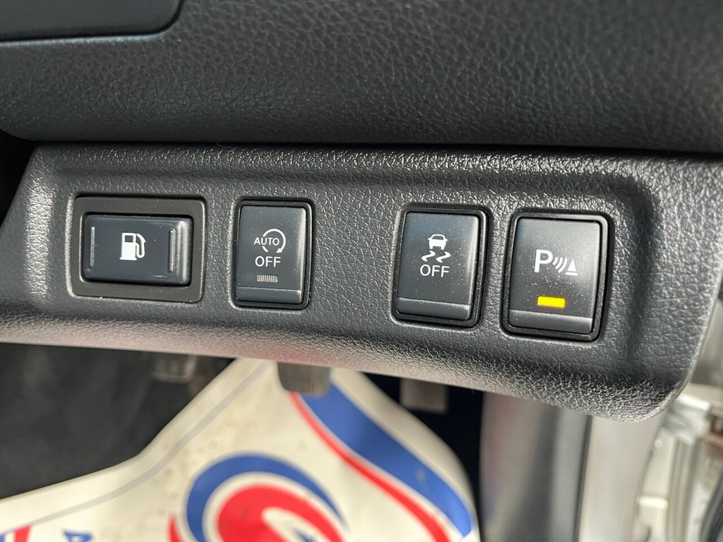 Used Nissan Navara 2018 for sale - 76686143: Photo 40