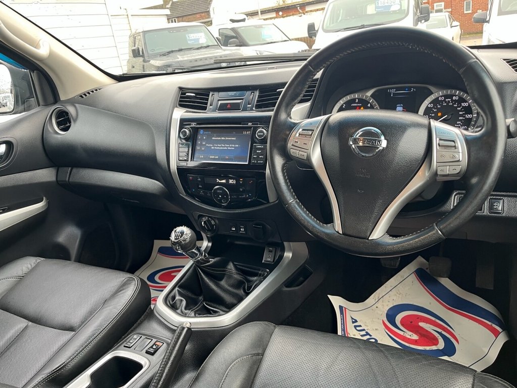 Used Nissan Navara 2018 for sale - 76686143: Photo 9