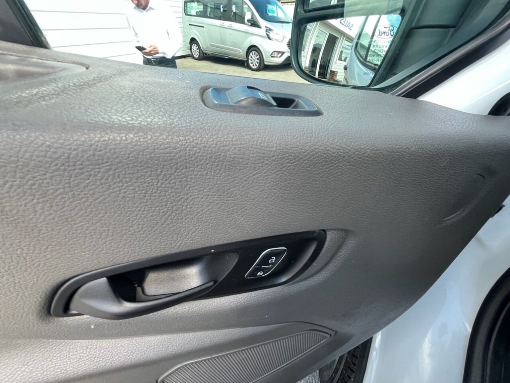 Used Ford Transit 2022 for sale - 76333352: Photo 16