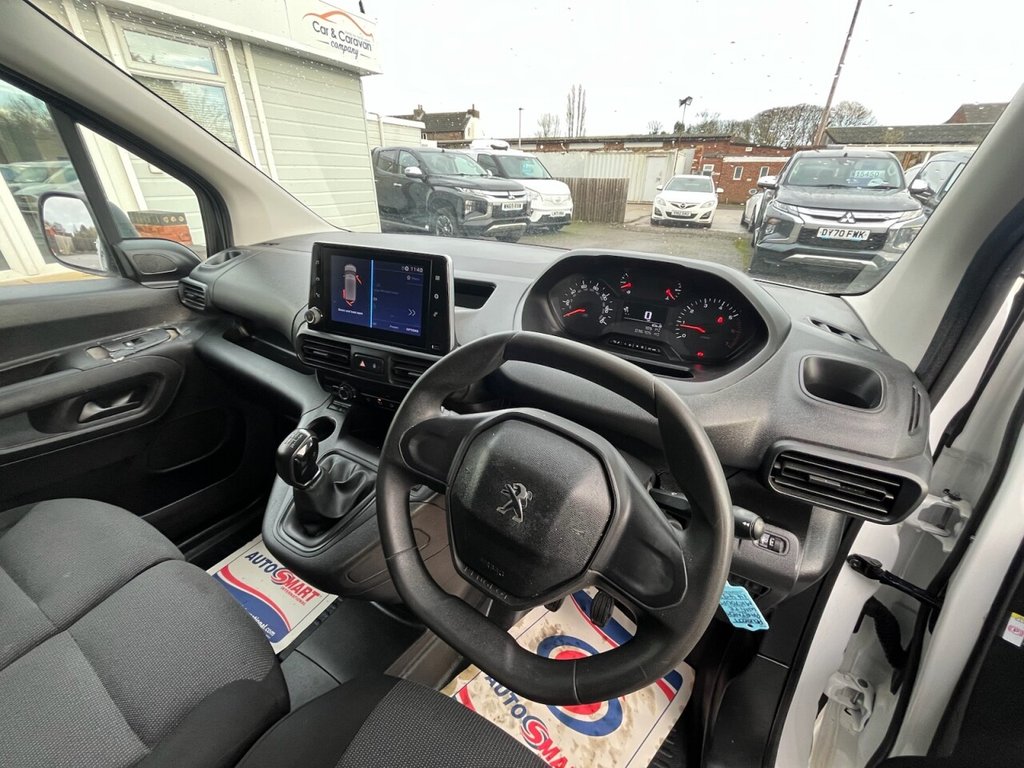 Used Peugeot Partner 2020 for sale - 76867633: Photo 13