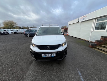 Used Peugeot Partner 2020 for sale - 76867633: Photo