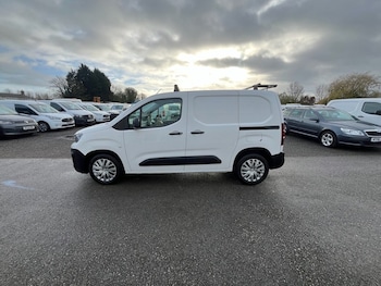 Used Peugeot Partner 2020 for sale - 76867633: Photo