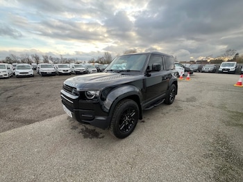 Used Land Rover Defender 2025 for sale - 77499037: Photo