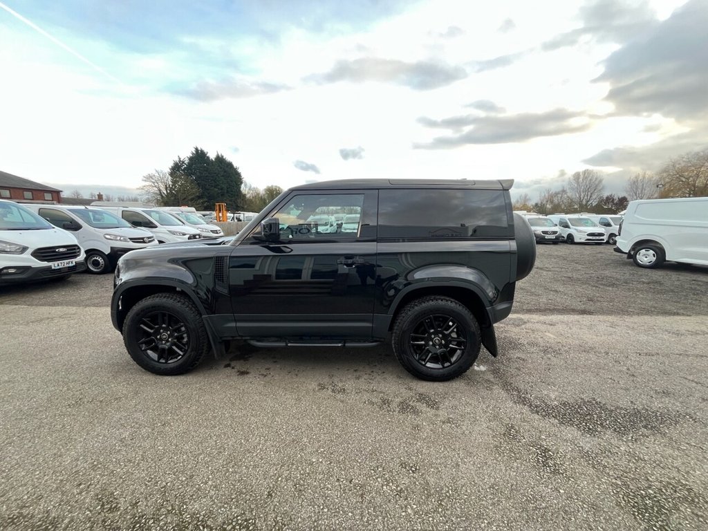 Used Land Rover Defender 2025 for sale - 77499037: Photo 9