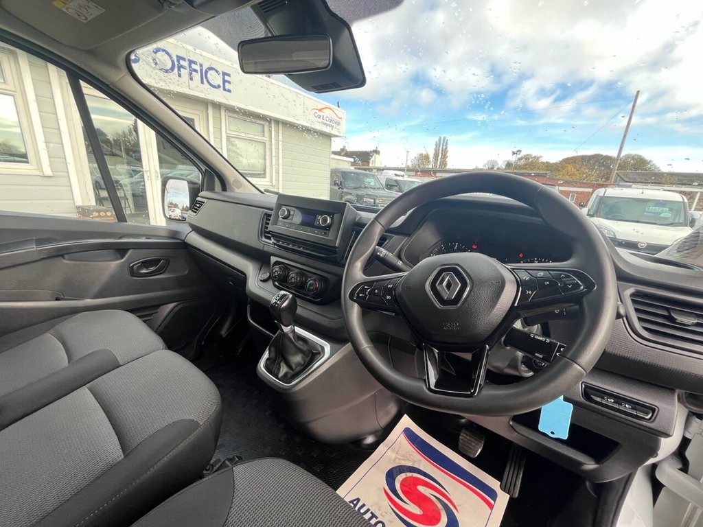 Used Renault Trafic 2022 for sale - 76333900: Photo 12