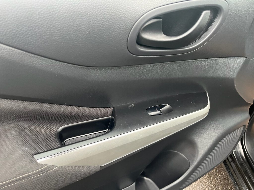 Used Nissan Navara 2016 for sale - 77571828: Photo 23