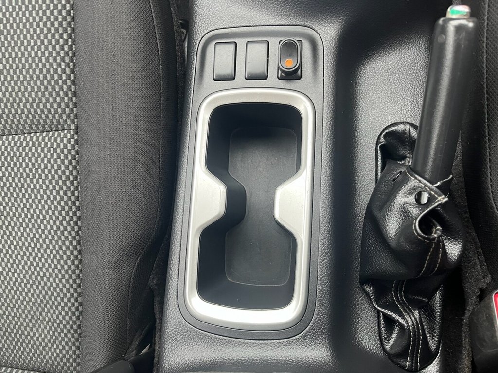 Used Nissan Navara 2016 for sale - 77571828: Photo 31