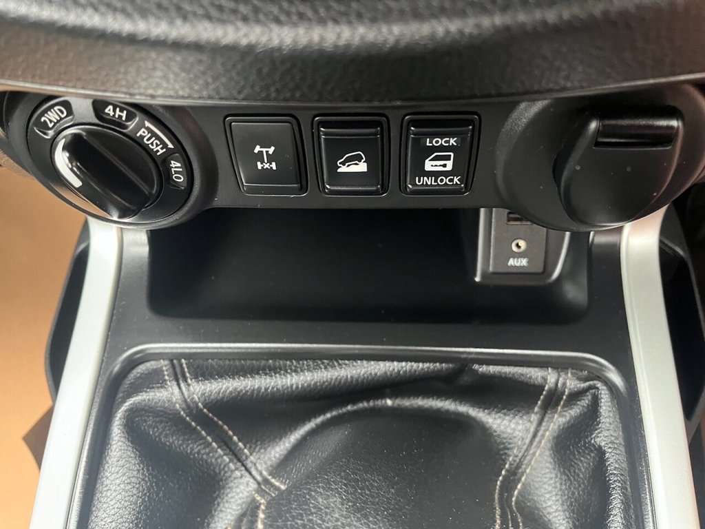 Used Nissan Navara 2016 for sale - 77571828: Photo 32