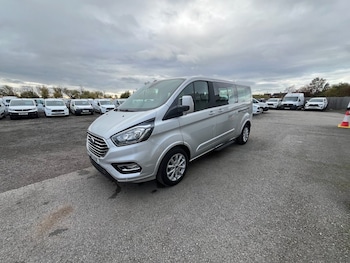 Used Ford Tourneo Custom 2022 for sale - 76686100: Photo