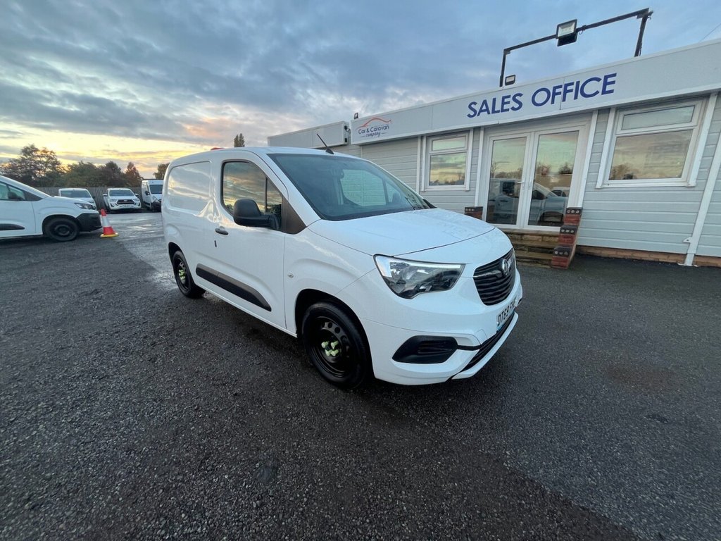 Used Vauxhall Combo 2020 for sale - 76698259: Photo 1