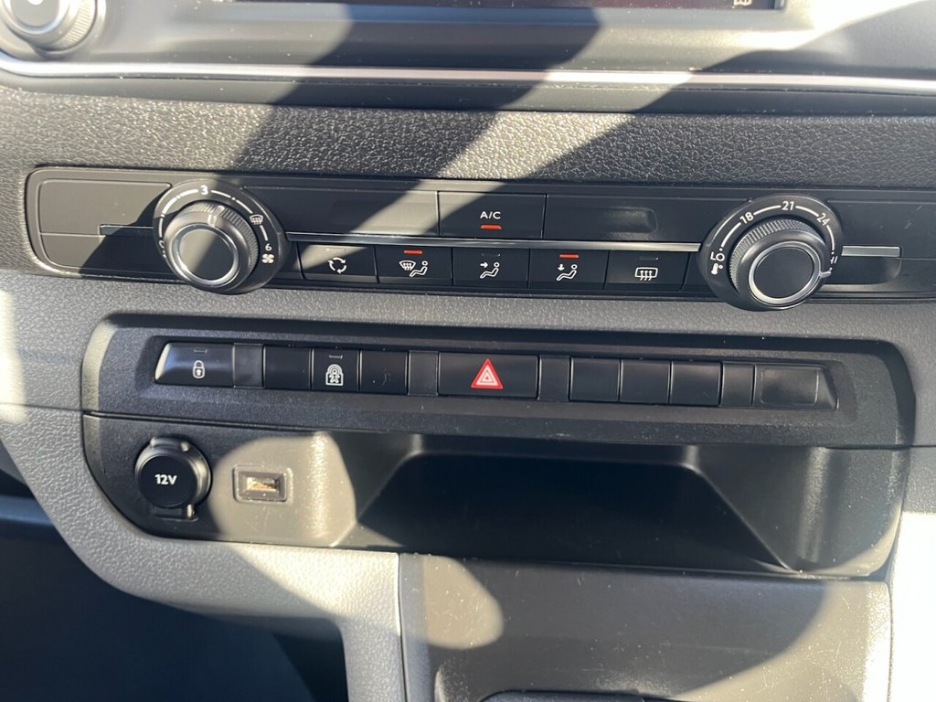 Used Vauxhall Vivaro Life 2022 for sale - 76604658: Photo 50