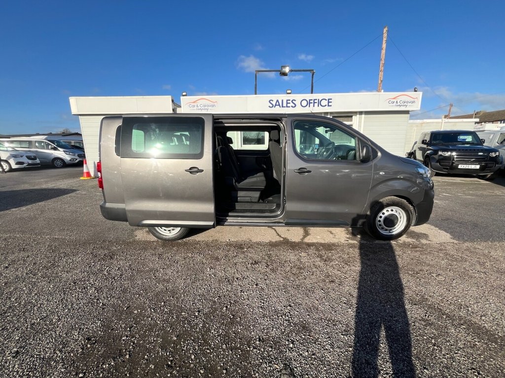 Used Vauxhall Vivaro Life 2022 for sale - 76604658: Photo 9