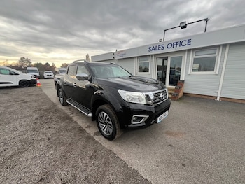 Nissan - Navara