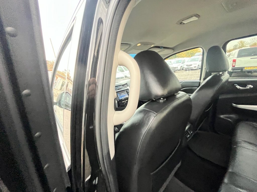 Used Nissan Navara 2017 for sale - 76496158: Photo 24