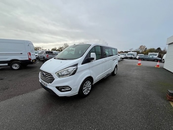 Used Ford Tourneo Custom 2022 for sale - 76686619: Photo