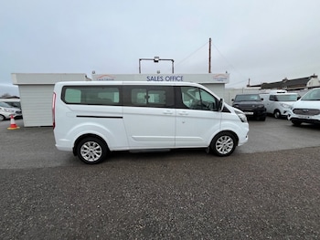 Used Ford Tourneo Custom 2022 for sale - 76686619: Photo