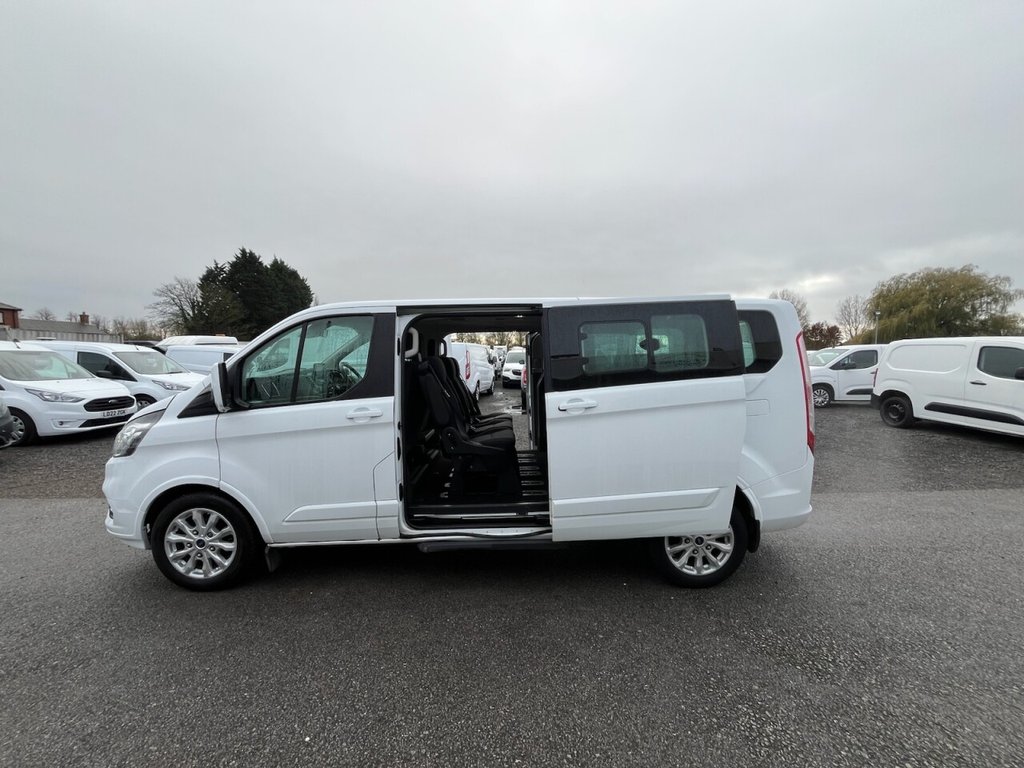 Used Ford Tourneo Custom 2022 for sale - 76686619: Photo 7