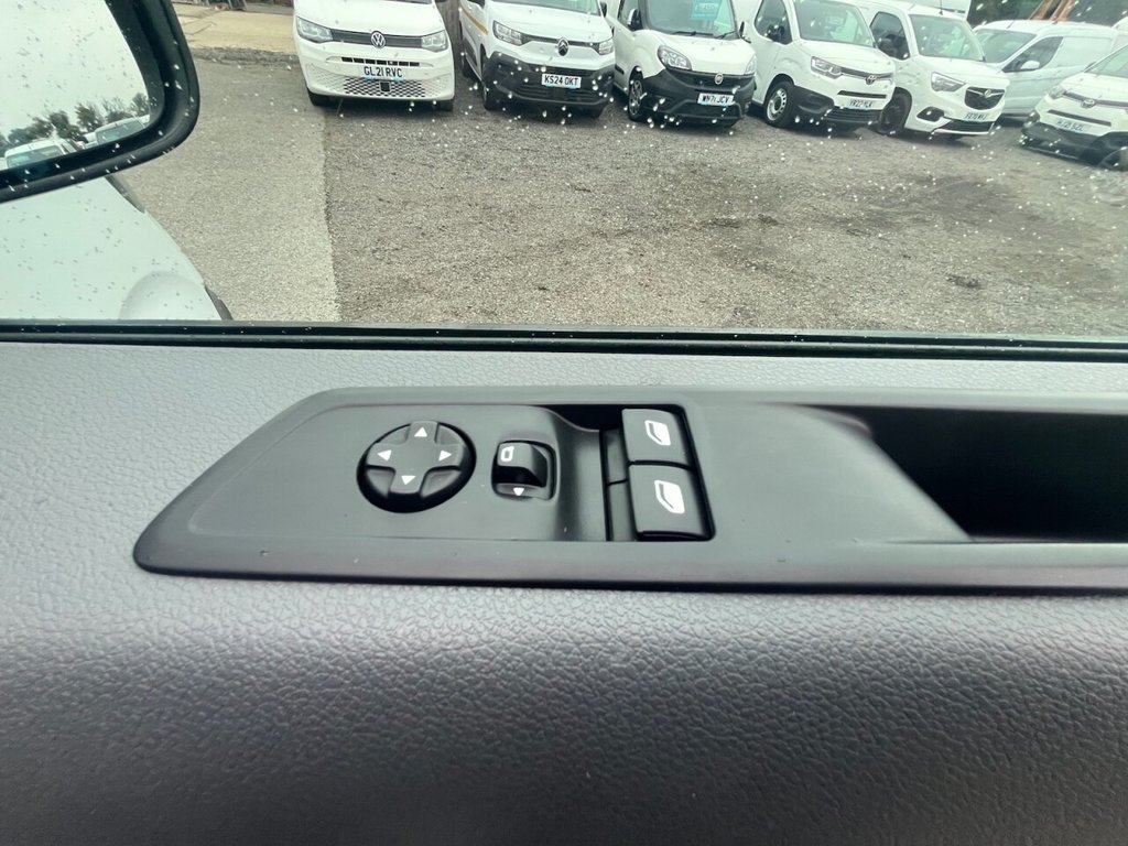 Used Vauxhall Vivaro 2022 for sale - 76018980: Photo 25