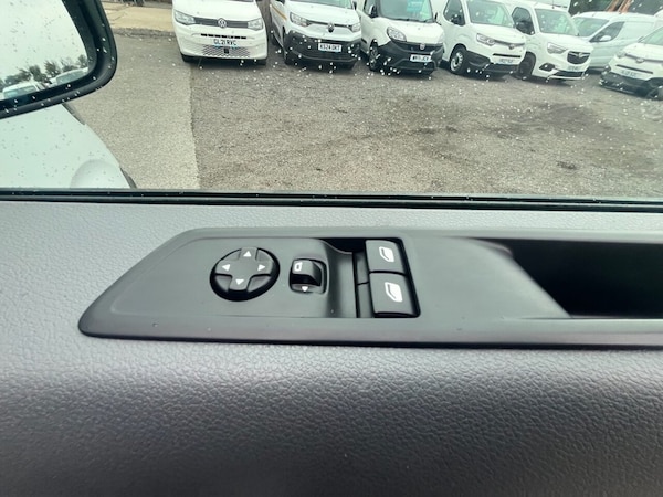 Used Vauxhall Vivaro 2022 for sale - 76018980: Photo 25