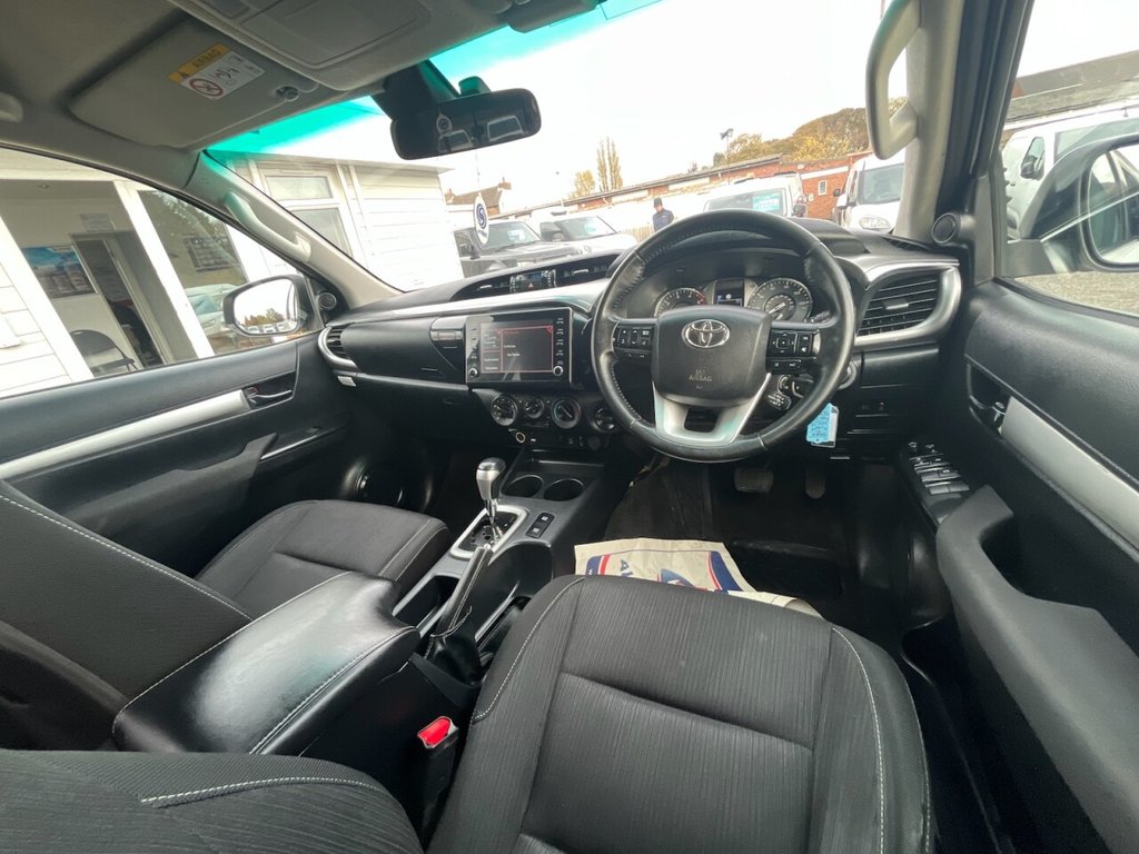 Used Toyota Hilux 2021 for sale - 76417474: Photo 11