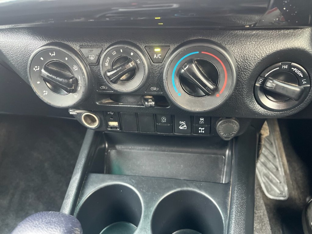 Used Toyota Hilux 2021 for sale - 76417474: Photo 37