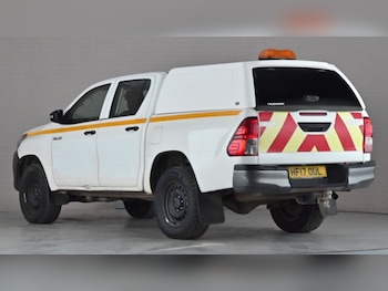 Used Toyota Hilux 2017 for sale - 79587406: Photo