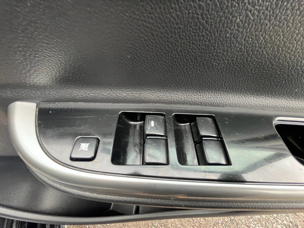 Used Mitsubishi L200 2020 for sale - 76617984: Photo 46