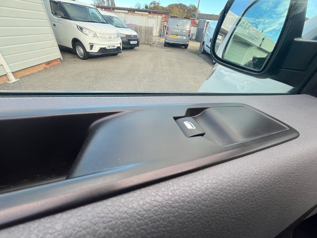 Used Vauxhall Vivaro 2021 for sale - 76333885: Photo 17