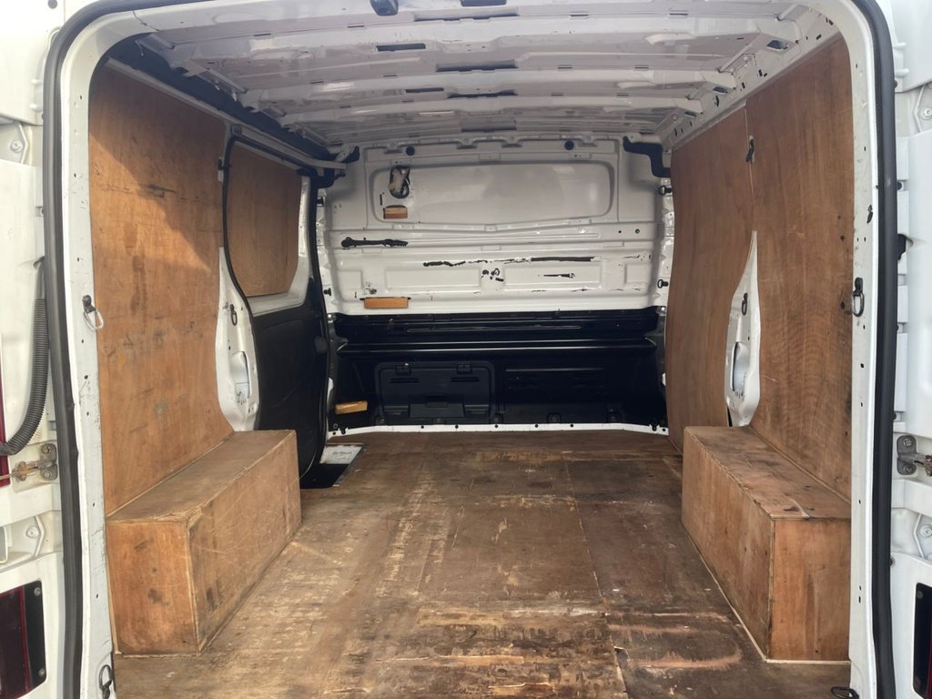 Used Vauxhall Vivaro 2016 for sale - 76923427: Photo 11