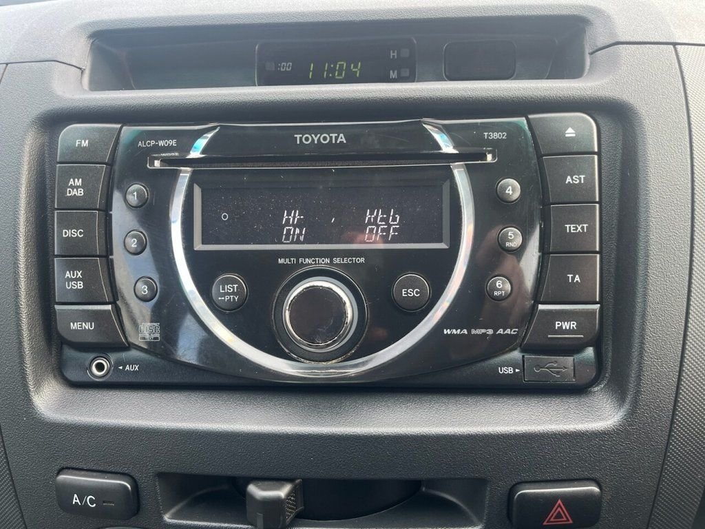 Used Toyota Hilux 2011 for sale - 76481883: Photo 15