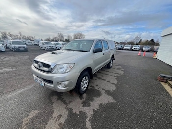 Used Toyota Hilux 2011 for sale - 76481883: Photo
