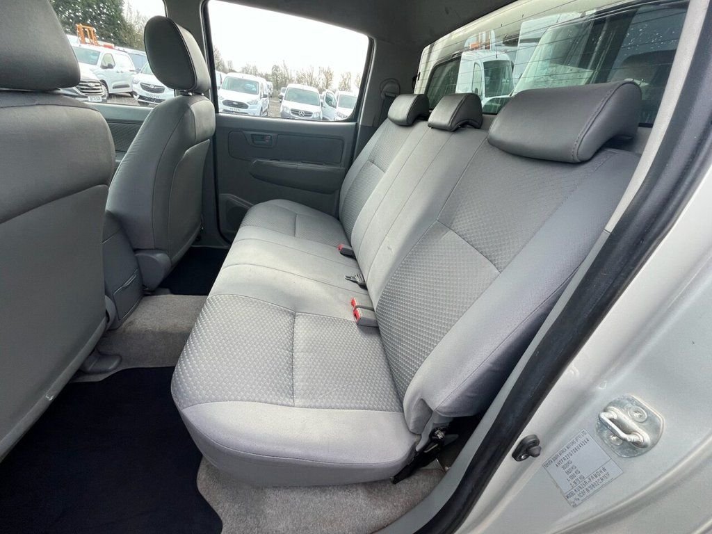 Used Toyota Hilux 2011 for sale - 76481883: Photo 34