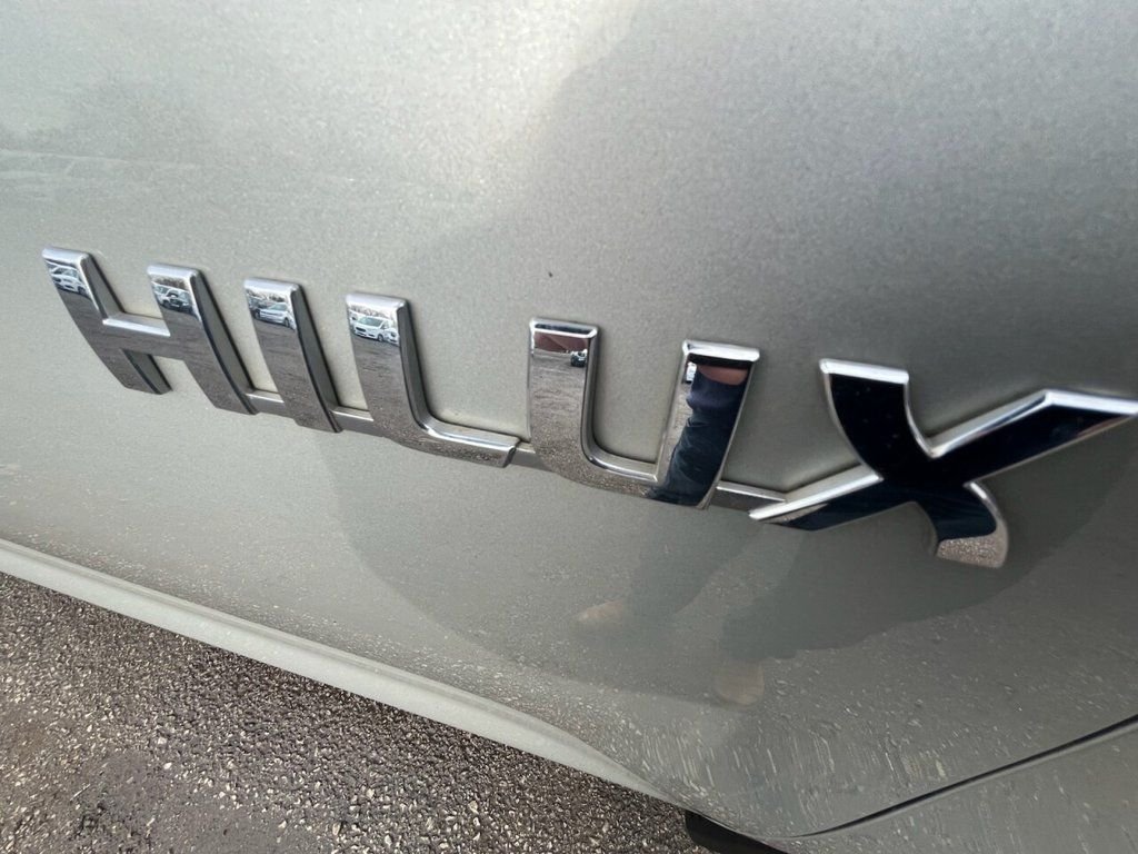 Used Toyota Hilux 2011 for sale - 76481883: Photo 8