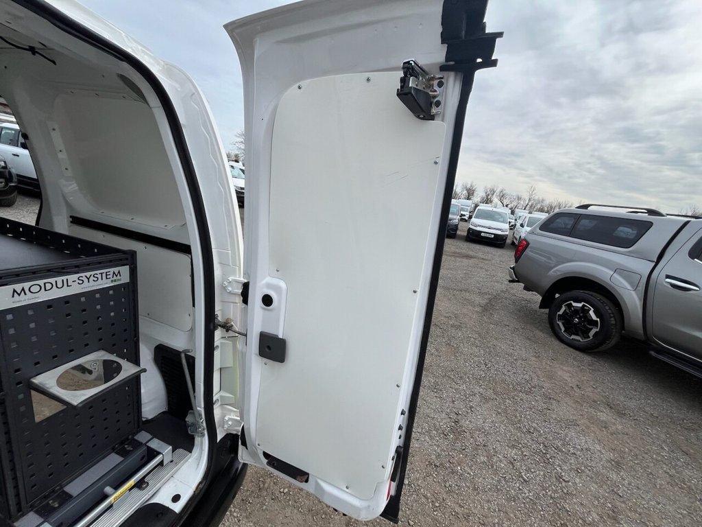 Used Nissan e-NV200 2019 for sale - 77976751: Photo 29