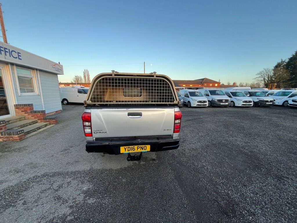Used Isuzu D-Max 2016 for sale - 76784259: Photo 11