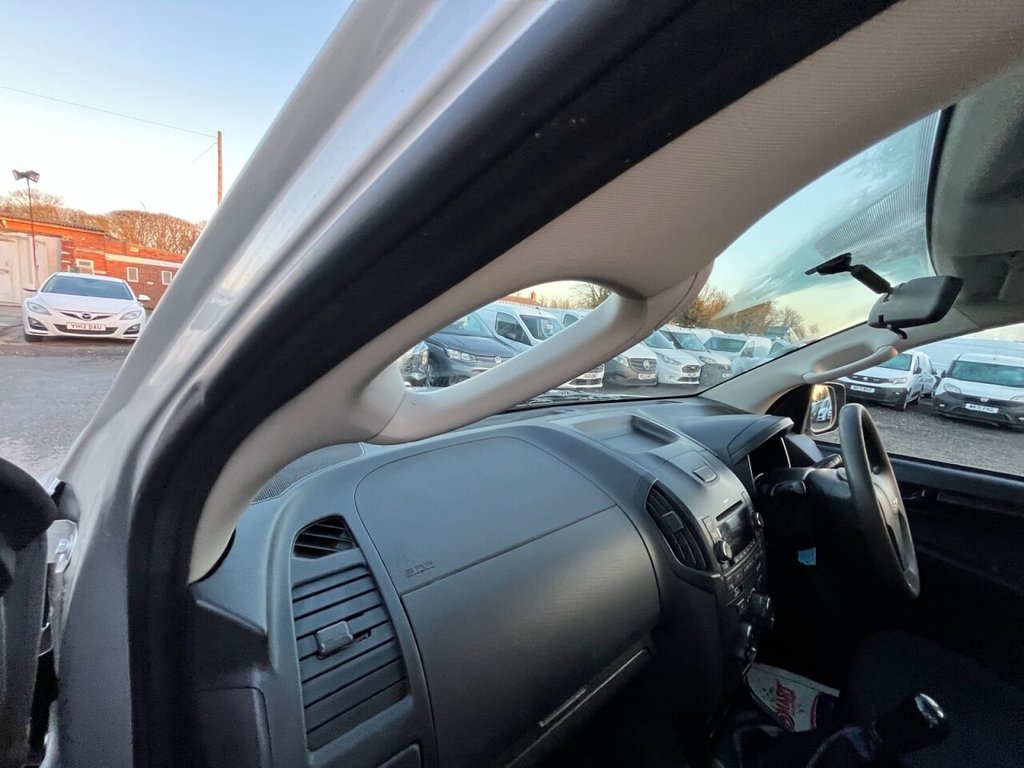 Used Isuzu D-Max 2016 for sale - 76784259: Photo 27