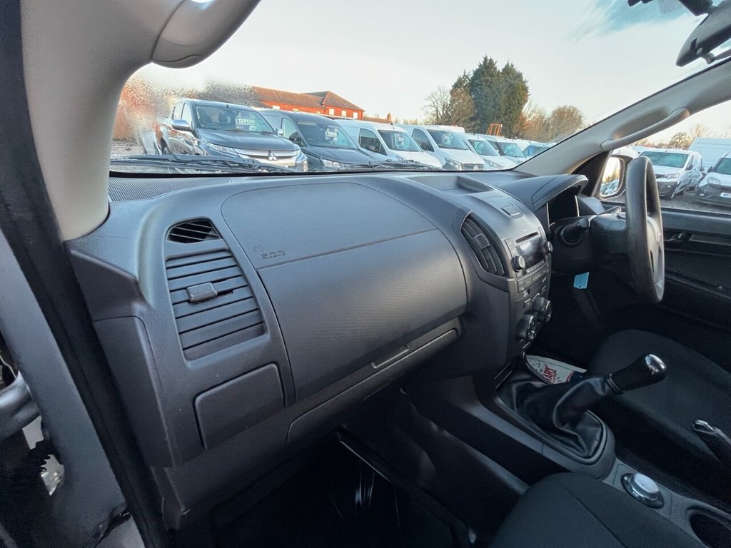 Used Isuzu D-Max 2016 for sale - 76784259: Photo 28