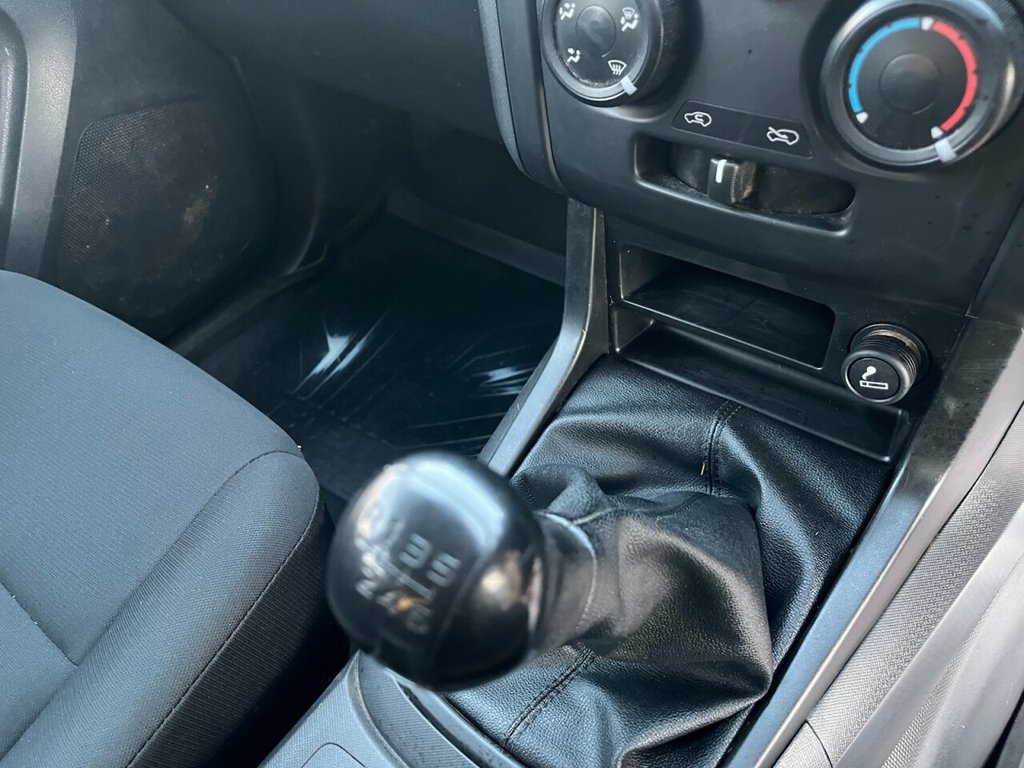 Used Isuzu D-Max 2016 for sale - 76784259: Photo 48