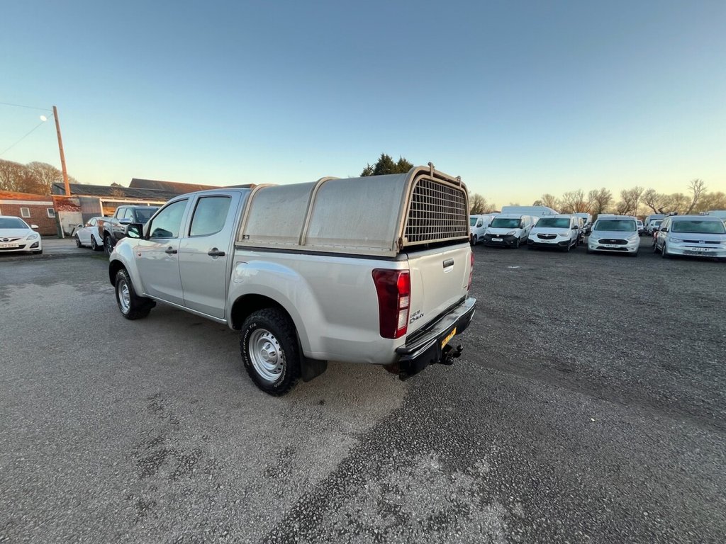 Used Isuzu D-Max 2016 for sale - 76784259: Photo 9