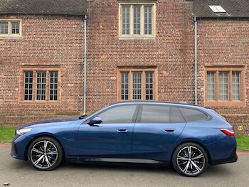 Used BMW 5 Series 2025 for sale - 77925742: Photo