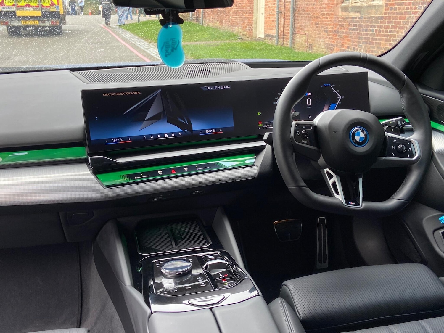 Used BMW 5 Series 2025 for sale - 77925742: Photo 8